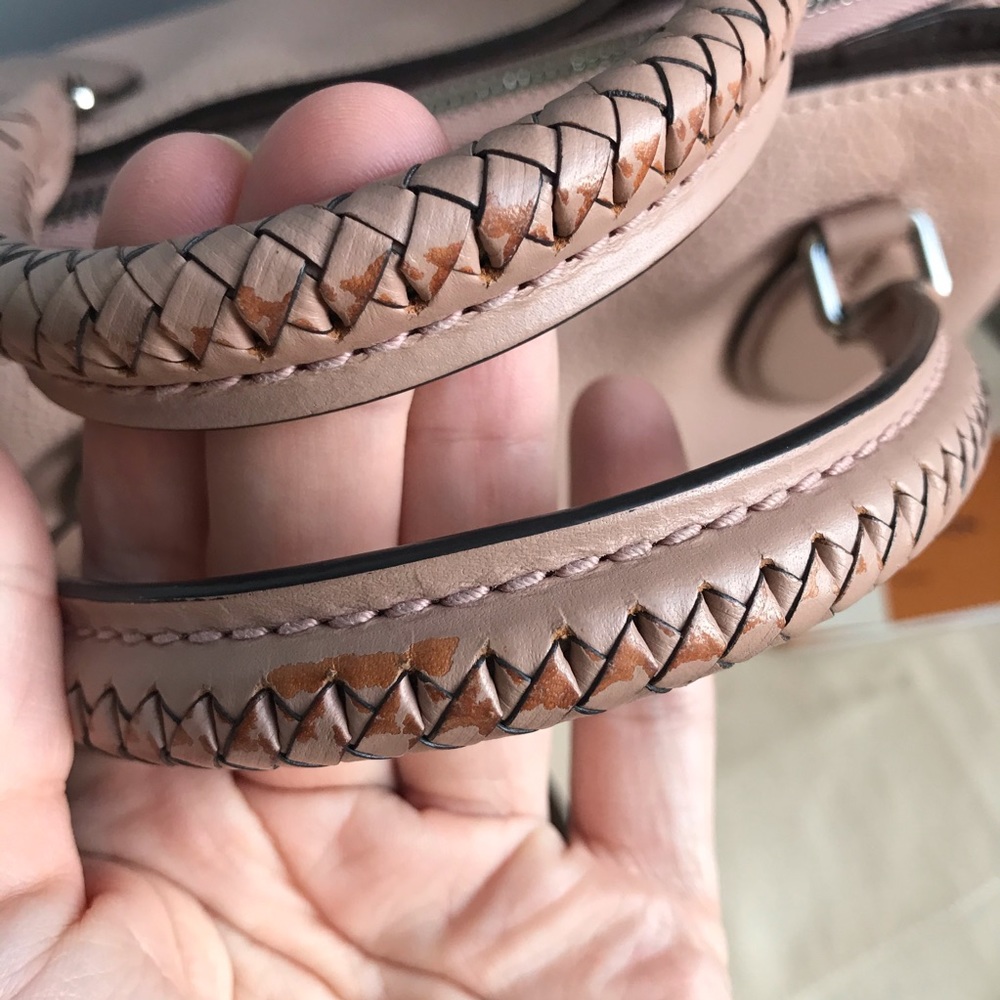 ❌SOLD❌ 2018 Louis Vuitton Mahina Haumea Leather Bag - Picture 9 of 15